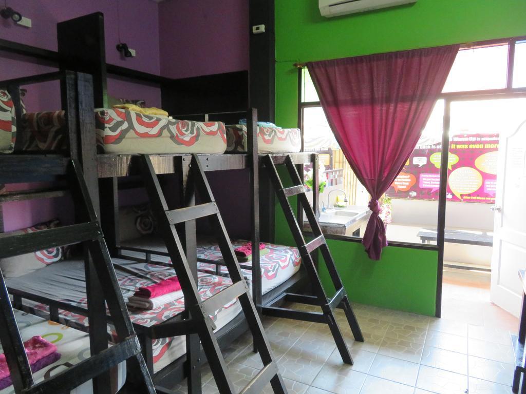Same Same Guesthouse, Bar & Restaurant (Adults Only) Haad Rin Ngoại thất bức ảnh