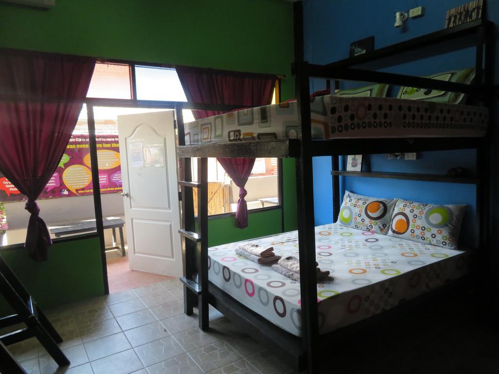 Same Same Guesthouse, Bar & Restaurant (Adults Only) Haad Rin Ngoại thất bức ảnh
