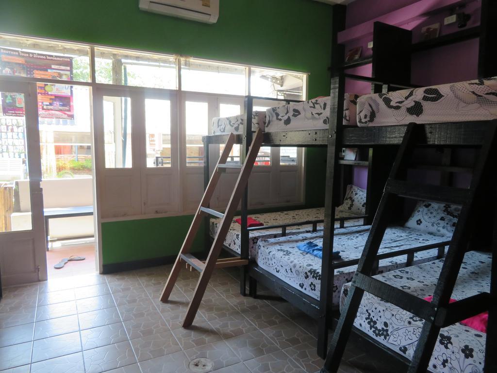 Same Same Guesthouse, Bar & Restaurant (Adults Only) Haad Rin Ngoại thất bức ảnh