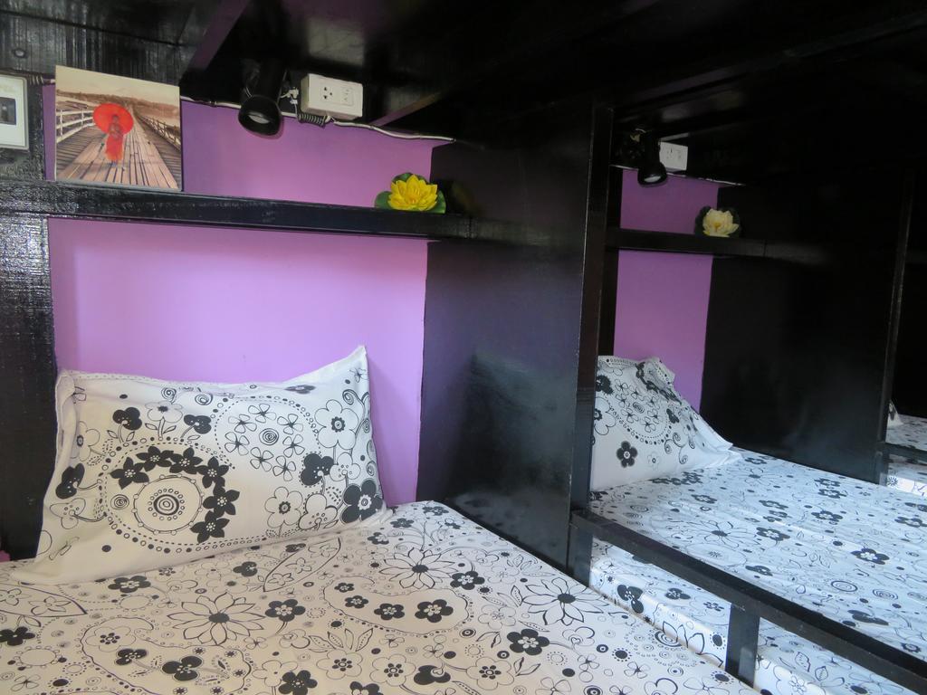 Same Same Guesthouse, Bar & Restaurant (Adults Only) Haad Rin Ngoại thất bức ảnh