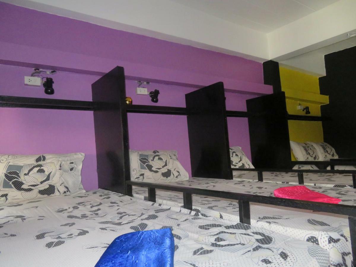 Same Same Guesthouse, Bar & Restaurant (Adults Only) Haad Rin Ngoại thất bức ảnh