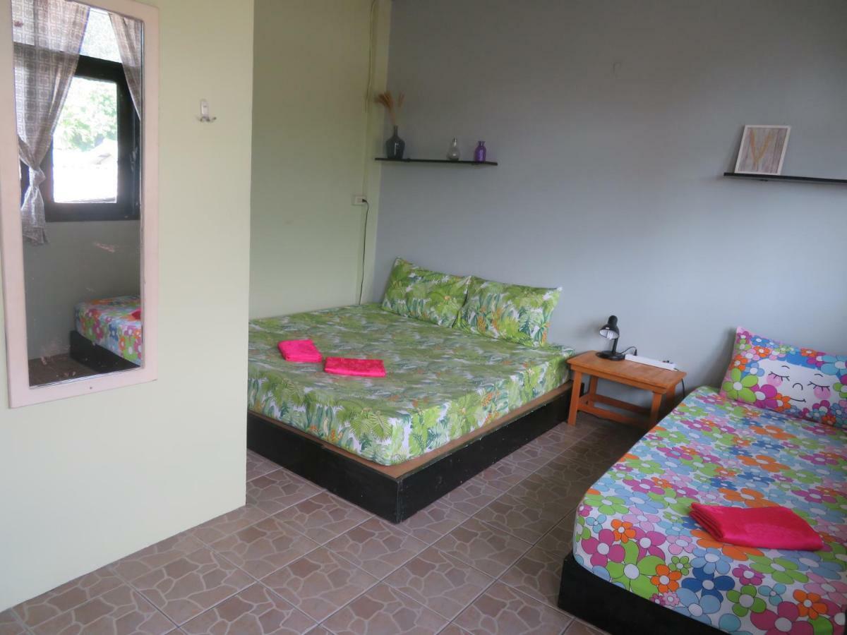 Same Same Guesthouse, Bar & Restaurant (Adults Only) Haad Rin Ngoại thất bức ảnh