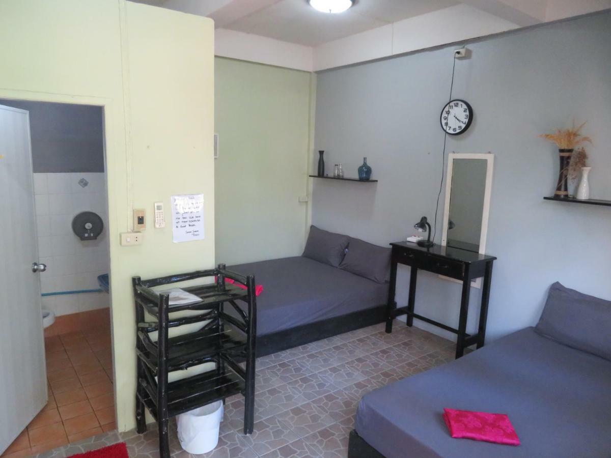 Same Same Guesthouse, Bar & Restaurant (Adults Only) Haad Rin Ngoại thất bức ảnh